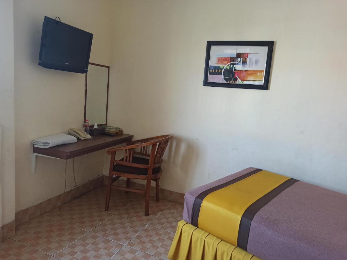 Al-Badar Hotel Syariah Makassar Exteriör bild